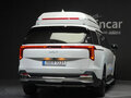 2023 Kia Carnival IV Рестайлинг, белый, 6020000 рублей - вид 3