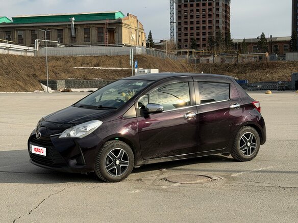 2017 Toyota Vitz III (XP130) Рестайлинг 2, фиолетовый - вид 6