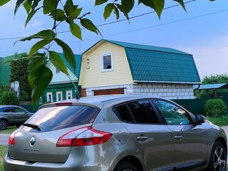 2011 Renault Megane III, бежевый, 650000 рублей, вид 1