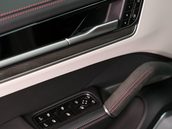 2026 Porsche Cayenne GTS III Рестайлинг, серый, 25900000 рублей - вид 17