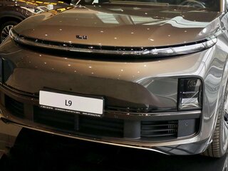 2026 Li Auto (Lixiang) L9 52.3 kWh I Рестайлинг, серый, 12090000 рублей, вид 4
