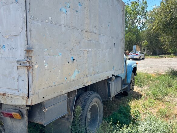 1992 ЗИЛ 130, голубой, 300000 рублей - вид 11