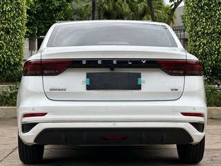 2025 Geely Emgrand II, белый, 1450678 рублей, вид 4