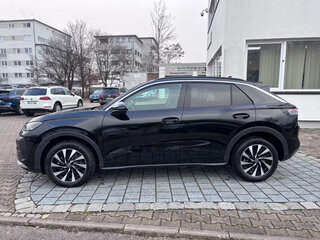 2026 Volkswagen T-Roc II, чёрный, 3760252 рублей, вид 3
