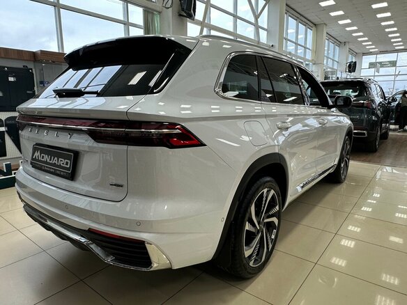 2026 Geely Monjaro I, белый, 4954990 рублей - вид 4