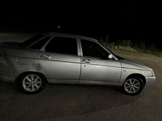 2004 Lada (ВАЗ) 2110, серебристый, 260000 рублей, вид 3