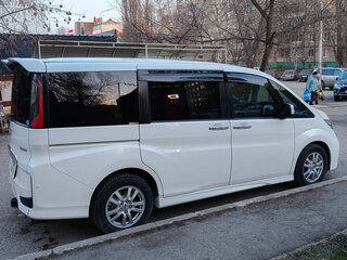 2015 Honda Stepwgn V, белый, 1830000 рублей, вид 4