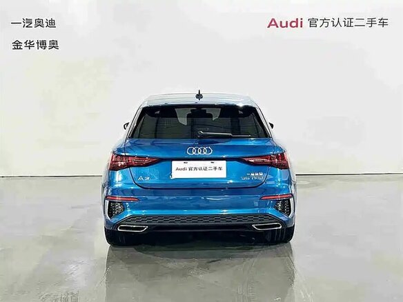 2022 Audi A3 Sportback 35 TFSI IV (8Y), синий, 1652161 рублей - вид 4