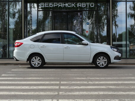 2023 Lada (ВАЗ) Granta I Рестайлинг, белый, 820000 рублей, вид 4