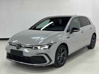 2022 Volkswagen Golf VIII, серый, 2250000 рублей, вид 1