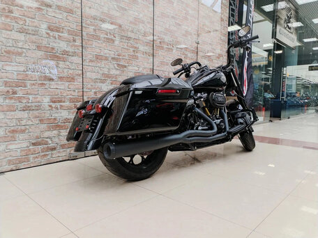 2021 Harley-Davidson Road King, чёрный, 1690000 рублей, вид 4