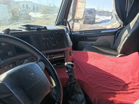 2008 Volvo FM, красный, 2450000 рублей, вид 5