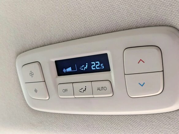 2021 Hyundai Staria I, белый - вид 13