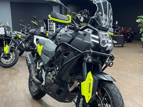 2025 QJMotor SVT 650 X, чёрный, 515000 рублей, вид 4