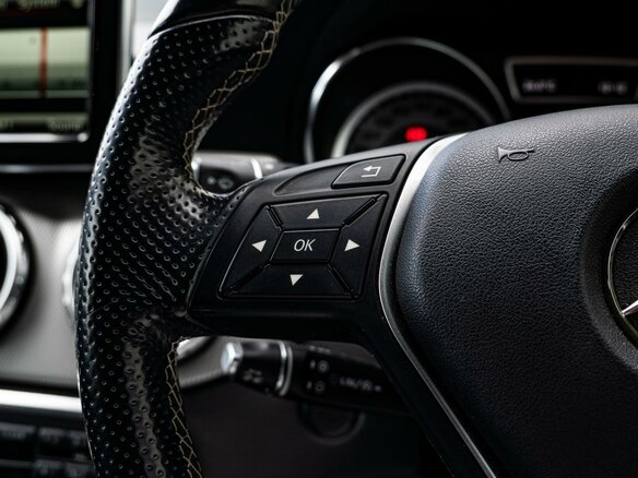 2014 Mercedes-Benz GLA 180 I (X156), серый, 2134000 рублей - вид 16