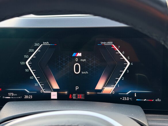 2023 BMW X7 40i I (G07) Рестайлинг, белый, 11200000 рублей - вид 28