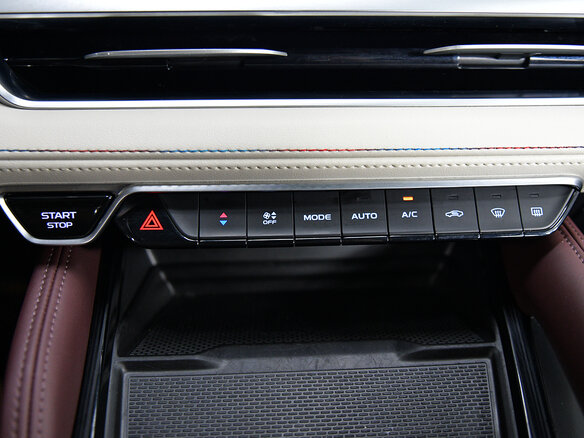 2023 Geely Monjaro I, чёрный - вид 12