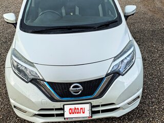 2017 Nissan Note e-Power II Рестайлинг, белый, 1750000 рублей, вид 1