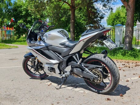 2019 Yamaha YZF-R3, серебристый, 700000 рублей, вид 4