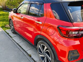 2020 Daihatsu Rocky A200, красный, 1650000 рублей, вид 4