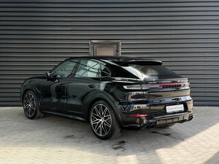 2026 Porsche Cayenne Coupé III Рестайлинг, чёрный, 22400000 рублей, вид 3