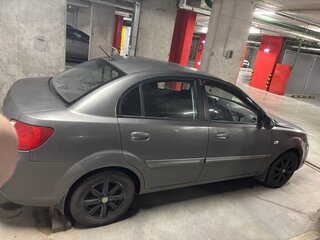 2010 Kia Rio II Рестайлинг, серебристый, 380000 рублей, вид 4