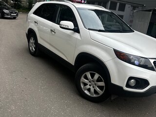 2011 Kia Sorento II, белый, 1050000 рублей, вид 1