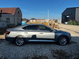 2018 Skoda Superb III, серый, 2140000 рублей, вид 4