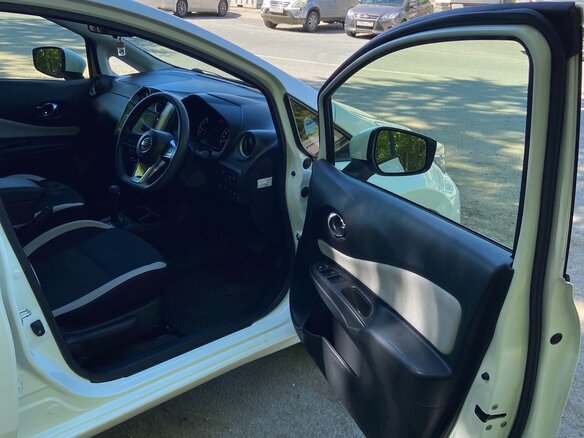 2018 Nissan Note II Рестайлинг, белый, 950000 рублей - вид 8