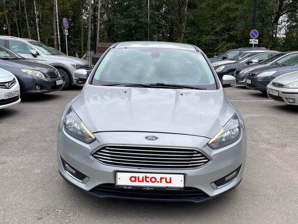 2018 Ford Focus III Рестайлинг, серебристый, 1150000 рублей - вид 3