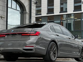 2020 BMW 7 серии 740d xDrive VI (G11/G12) Рестайлинг, серый, 4899000 рублей, вид 5