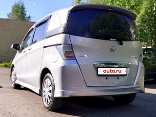 2012 Honda Freed Spike I Рестайлинг, серебристый, 863000 рублей, вид 2