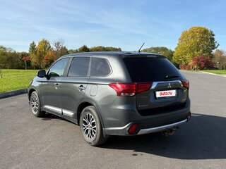 2016 Mitsubishi Outlander III Рестайлинг 2, серый, 1399000 рублей, вид 5