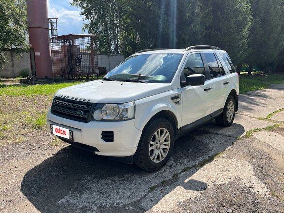 2011 Land Rover Freelander II Рестайлинг, белый, 1500000 рублей - вид 1