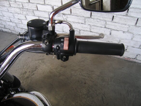 2005 Kawasaki W 650, коричневый - вид 14