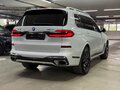 2025 BMW X7 40i I (G07) Рестайлинг, белый - вид 6