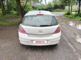 2011 Opel Astra H Рестайлинг, белый, 590000 рублей, вид 3