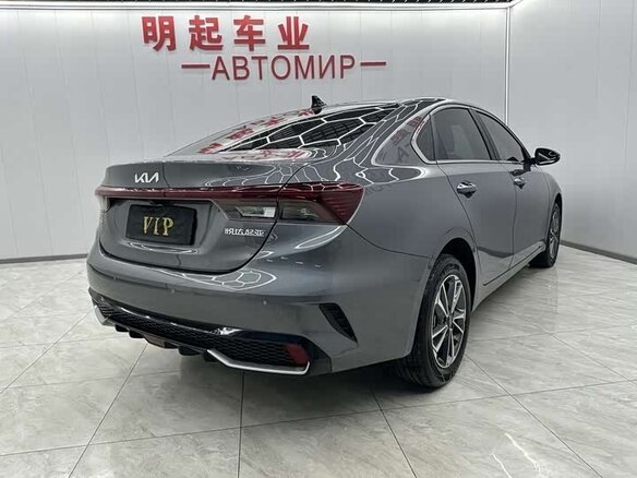 2023 Kia K3 II (China Market) Рестайлинг, серый - вид 2