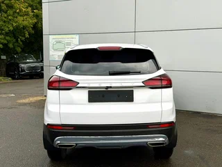 2023 Geely Atlas Pro, белый, 1387000 рублей, вид 5