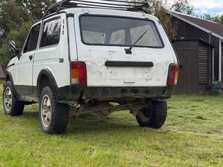 1999 Lada (ВАЗ) 2121 (4x4) I Рестайлинг, белый, 50000 рублей, вид 4