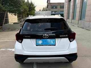 2022 Toyota Yaris L X XP150 Рестайлинг, белый, 1210000 рублей, вид 3