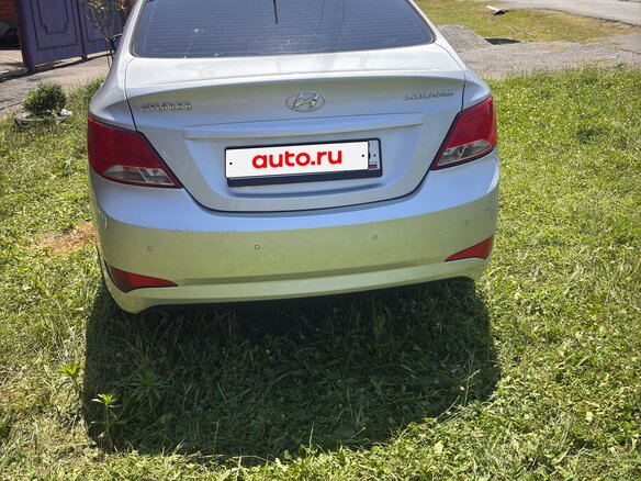 2015 Hyundai Solaris I Рестайлинг, серебристый, 1200000 рублей - вид 5