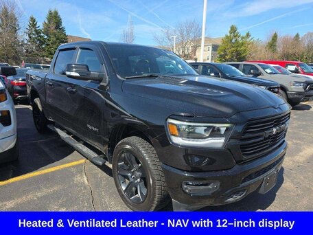 2022 Ram 1500 Crew Cab V, чёрный, 5848400 рублей, вид 1