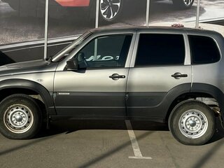 2016 Chevrolet Niva I Рестайлинг, серый, 649000 рублей, вид 5