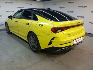 2021 Kia K5 III, чёрный, 1605000 рублей, вид 4