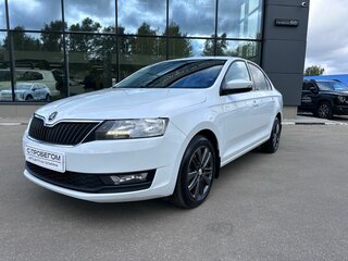 2017 Skoda Rapid I Рестайлинг, белый, 1349000 рублей, вид 1