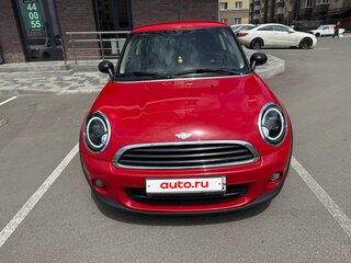 2012 Mini Hatch One II (R56) Рестайлинг, красный, 780000 рублей, вид 2