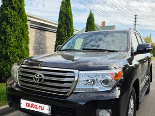 2013 Toyota Land Cruiser 200 Series Рестайлинг 1, чёрный, 3050000 рублей, вид 1