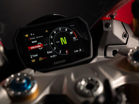 2026 Ducati Panigale V2, красный, 2350000 рублей - вид 5