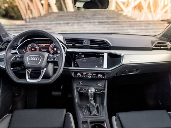 2026 Audi Q3 35 TFSI II (F3), серый, 3850000 рублей - вид 11